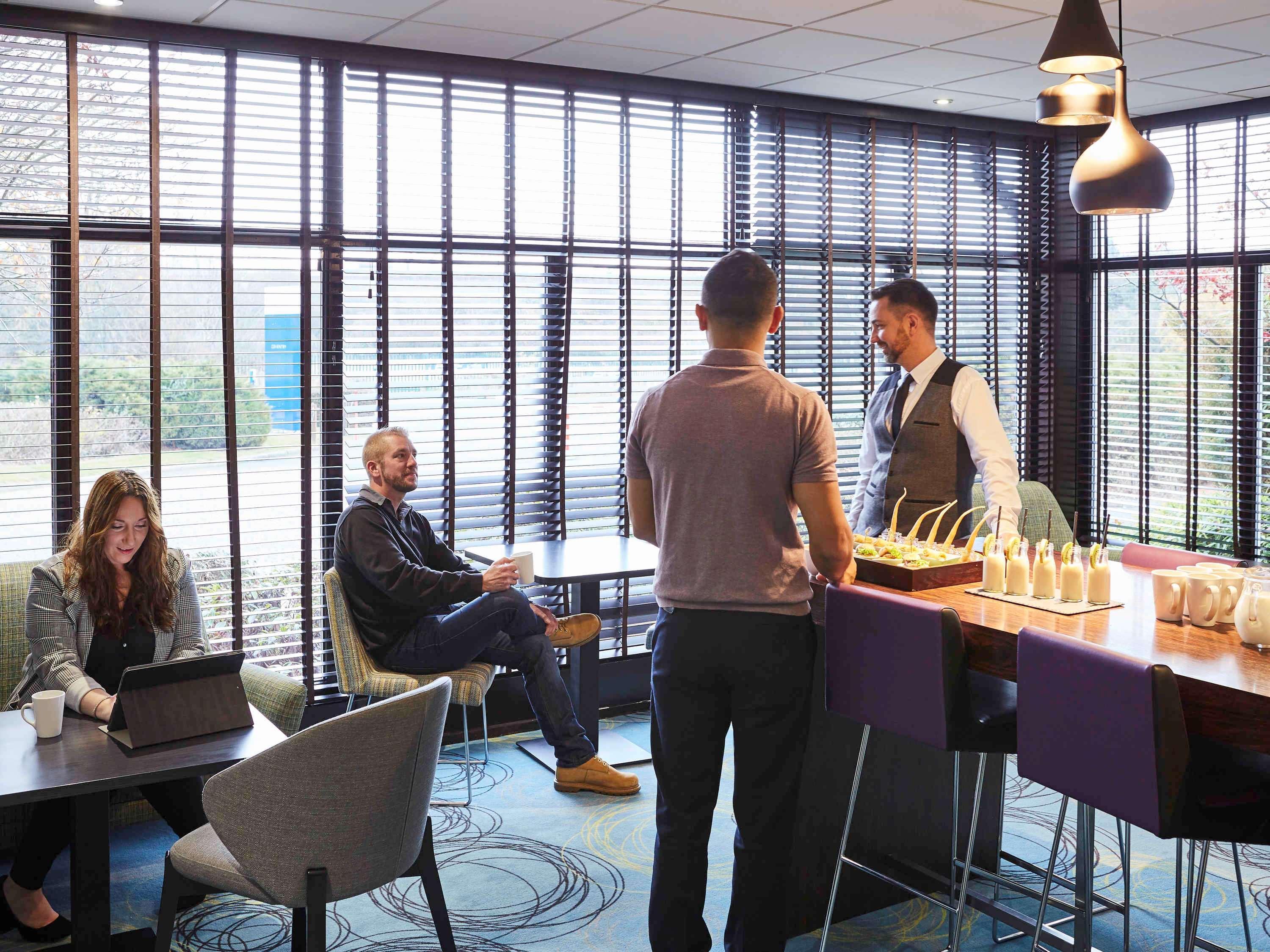 Novotel Coventry Esterno foto